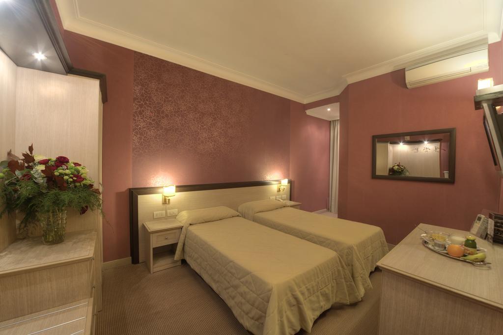 Hotel Galileo Roma Exterior foto
