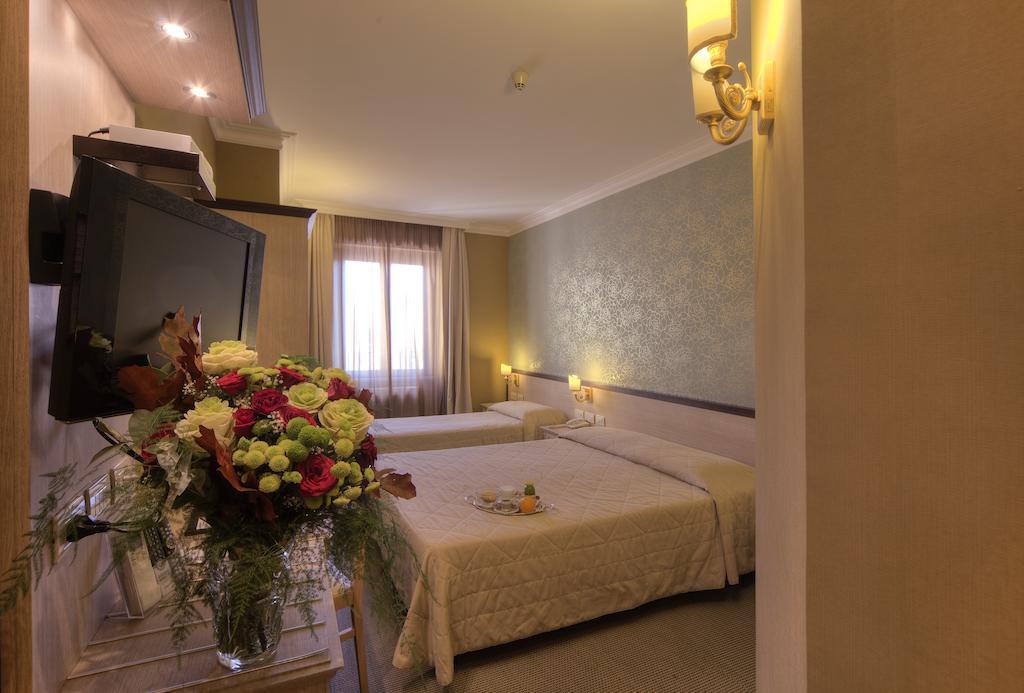 Hotel Galileo Roma Exterior foto