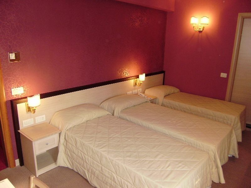 Hotel Galileo Roma Exterior foto